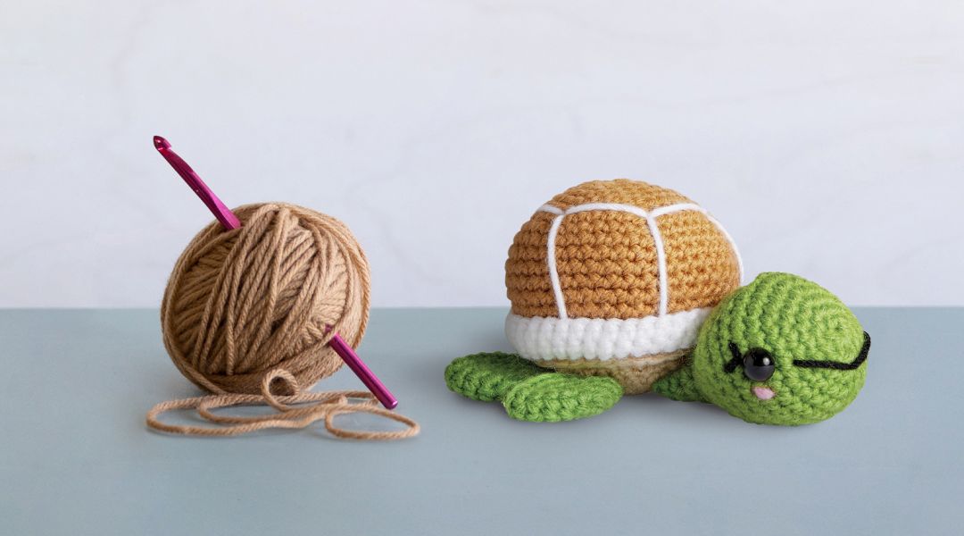 Amigurumi Food Crochet Books: Crocheting Familiar Dishes For Beginner