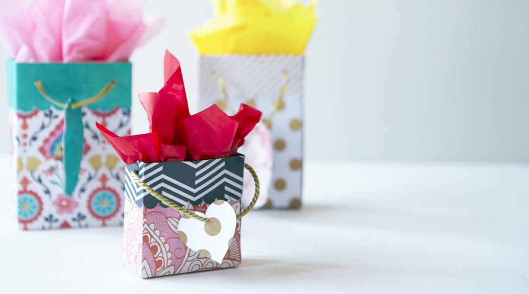 Origami Paper Bag - DIY Paper Bag with Handles - Easy Paper Gift Bags
